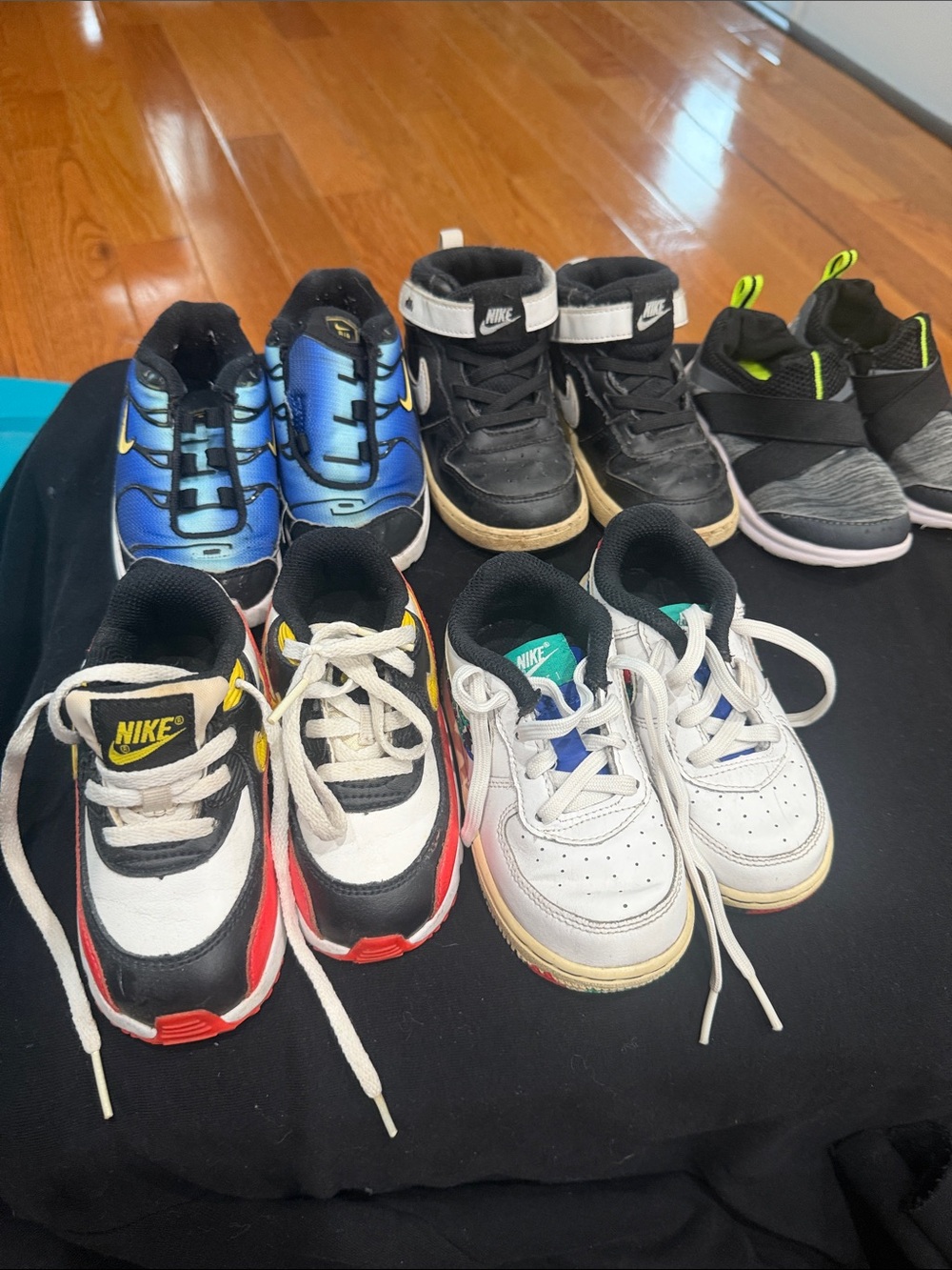 Nike Kids Mixed Color Athletic Sneakers Bundle